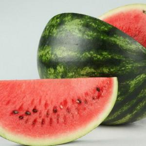 How to Identify a Watermelon Plant