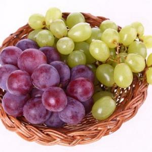 How to Grow Grape Vines at Home
